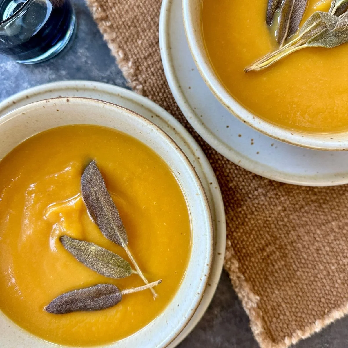 Cozy Roasted Butternut Squash Apple Soup