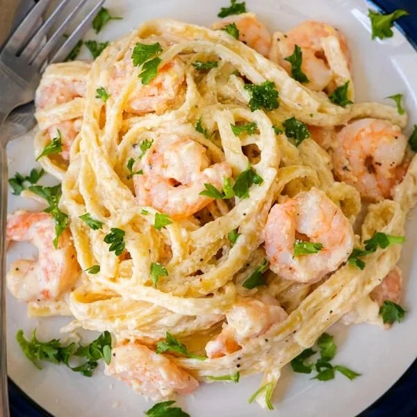 Creamy Shrimp Fettuccine Alfredo