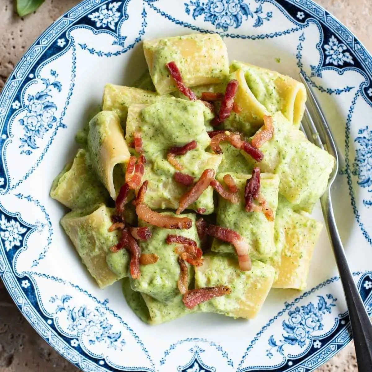 Creamy Zucchini Stracchino Pasta with Pancetta