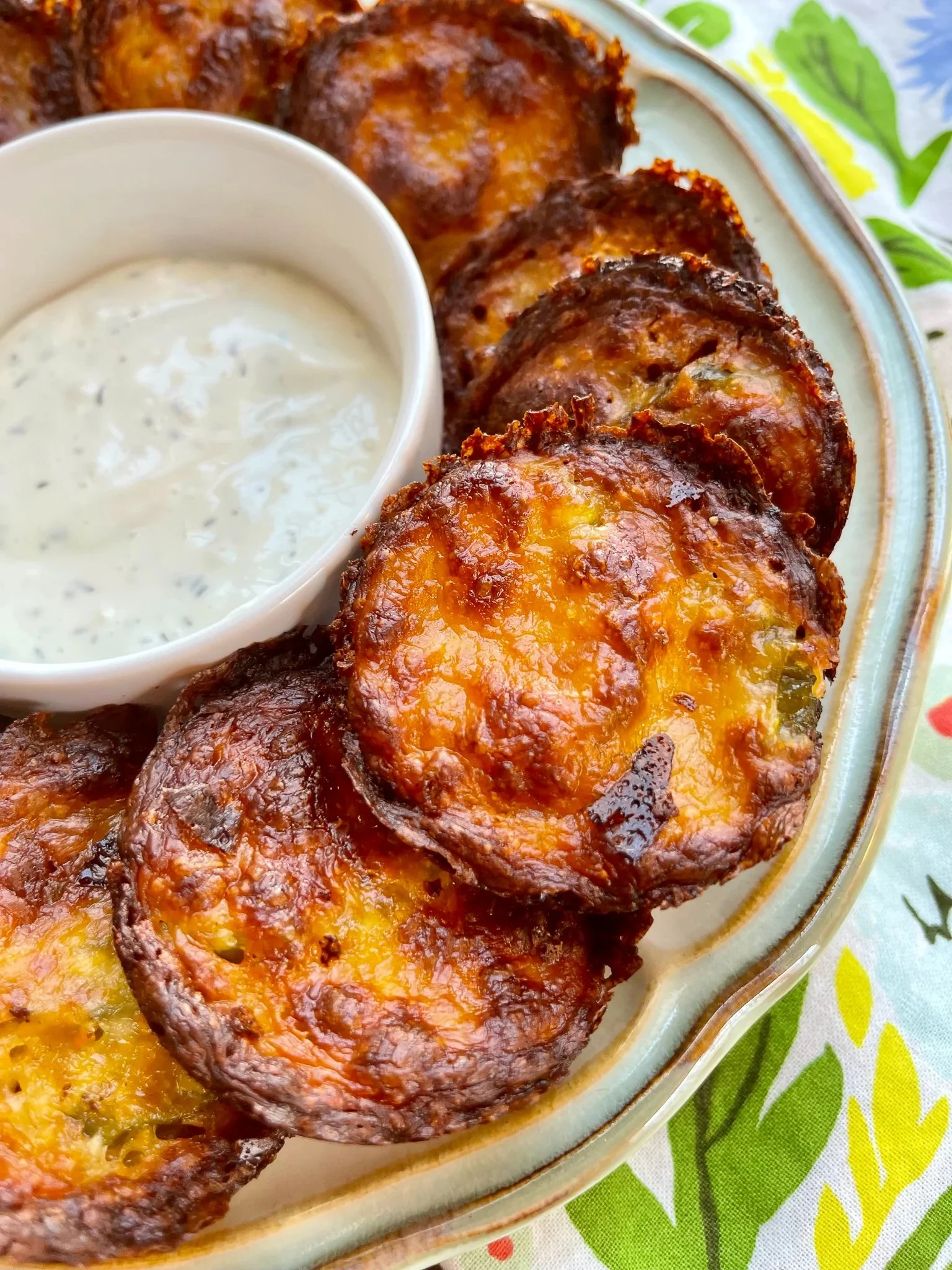 Crispy Dill Pickle Cheese Bites