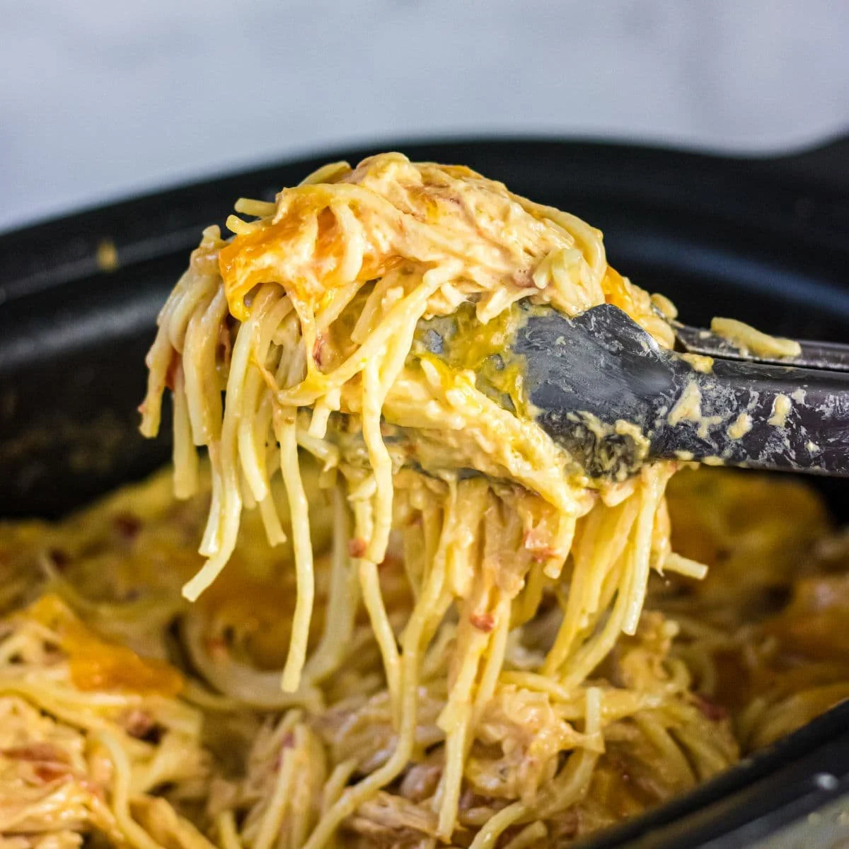 Easy Slow Cooker Chicken Spaghetti