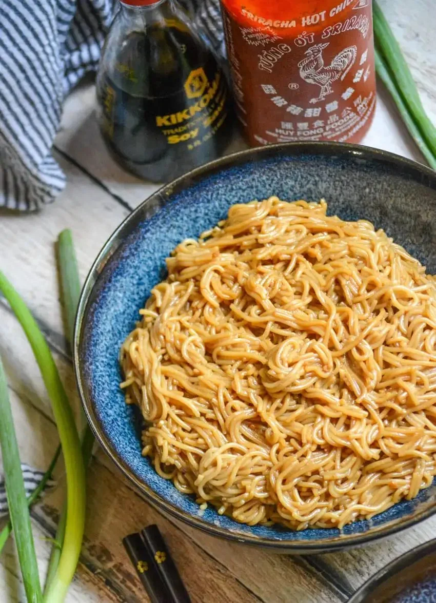 Garlic Sesame Ramen Bowls