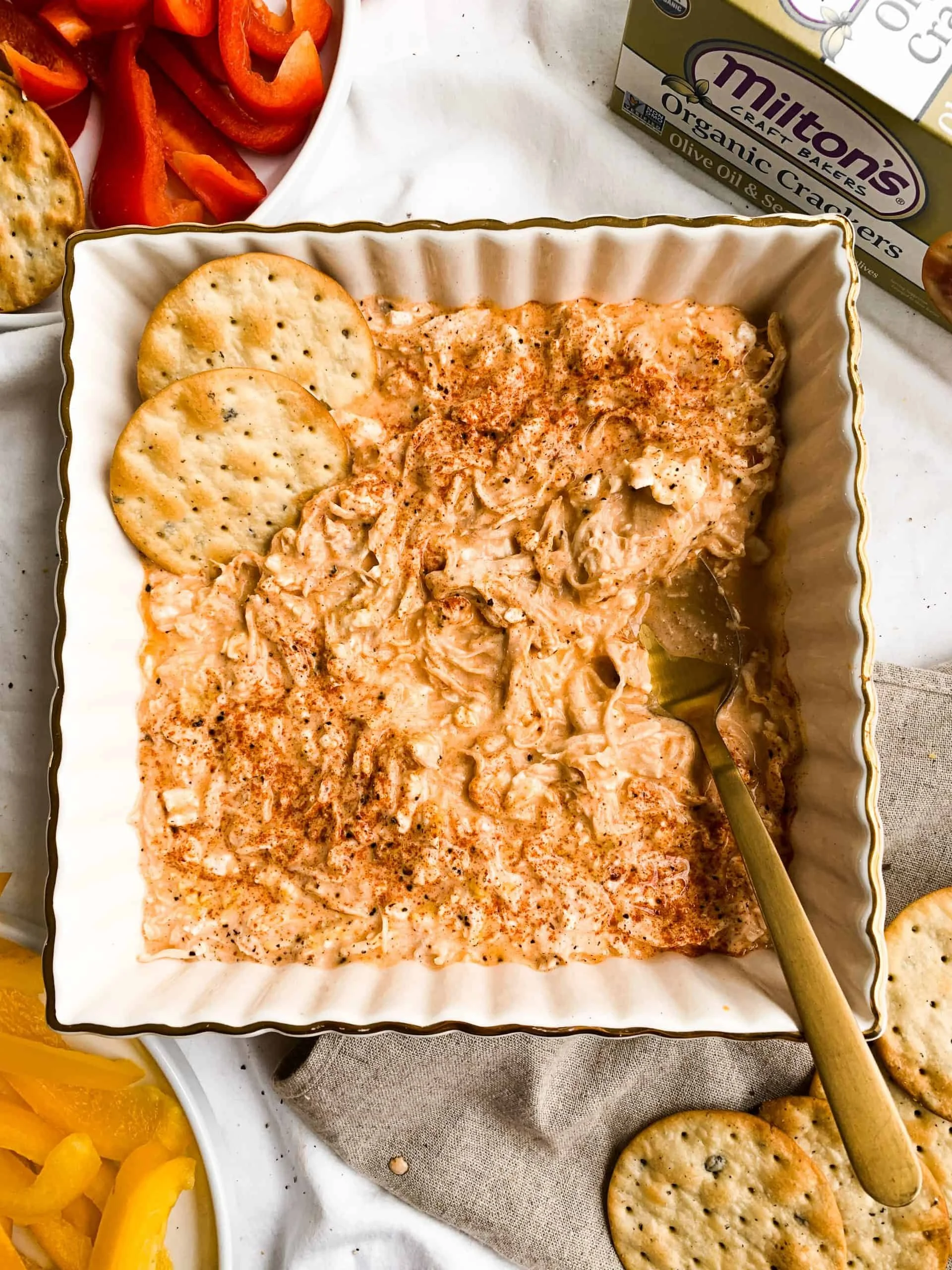 Healthy Buffalo Chicken Cottage Cheese Dip